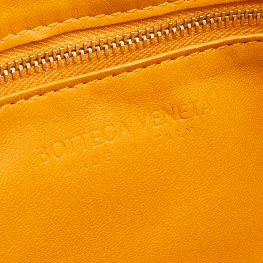 BOTTEGA VENETA Maxi Intrecciato Cassette Crossbody - Almond