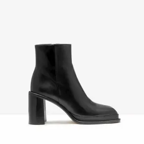 Callie booties - black