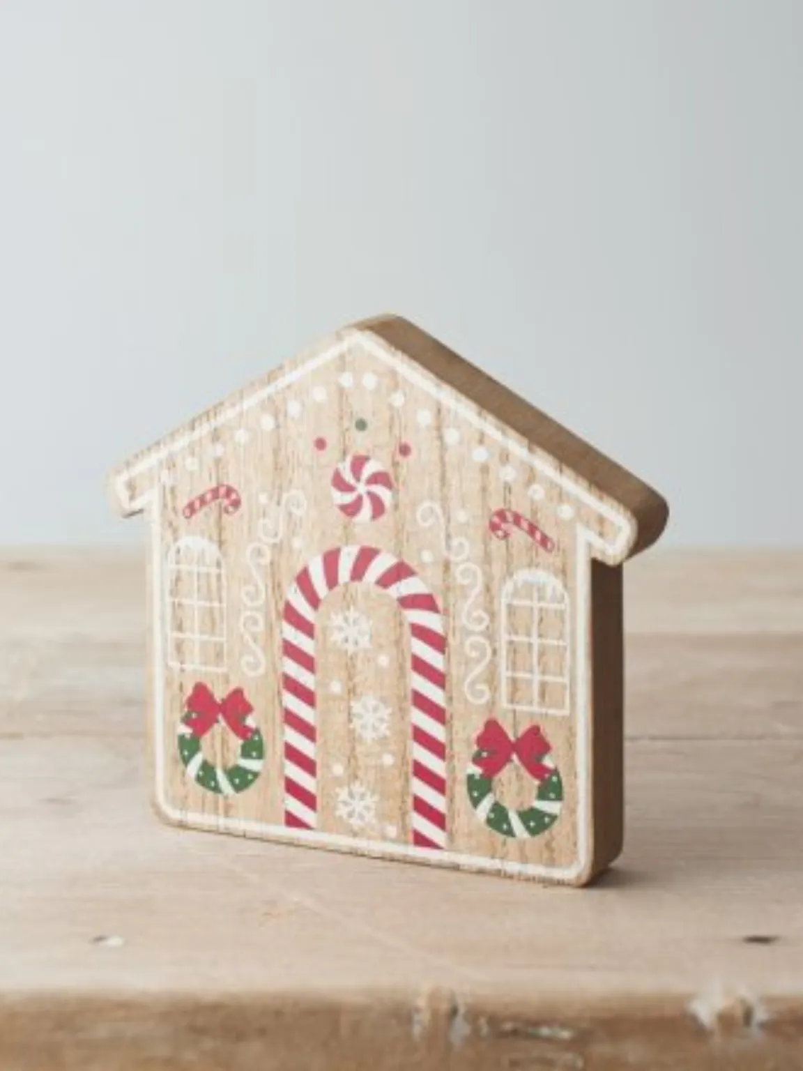 Candy Cane Gingerbread House