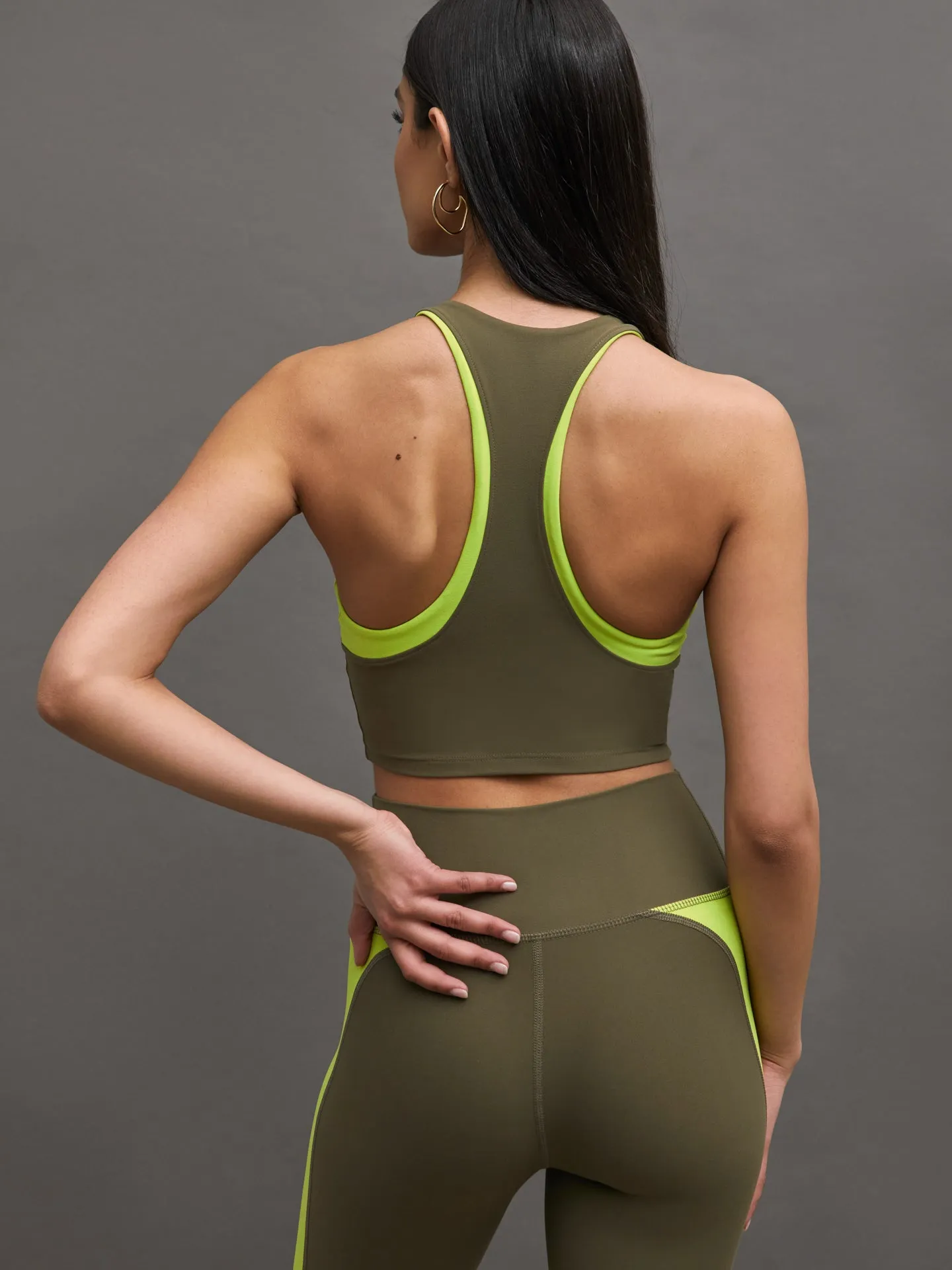 COLORBLOCK HIGH NECK BRA - IVY GREEN/ ACID LIME