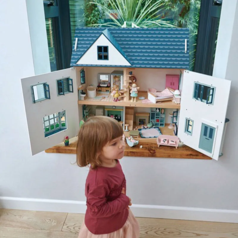 Dovetail Doll House