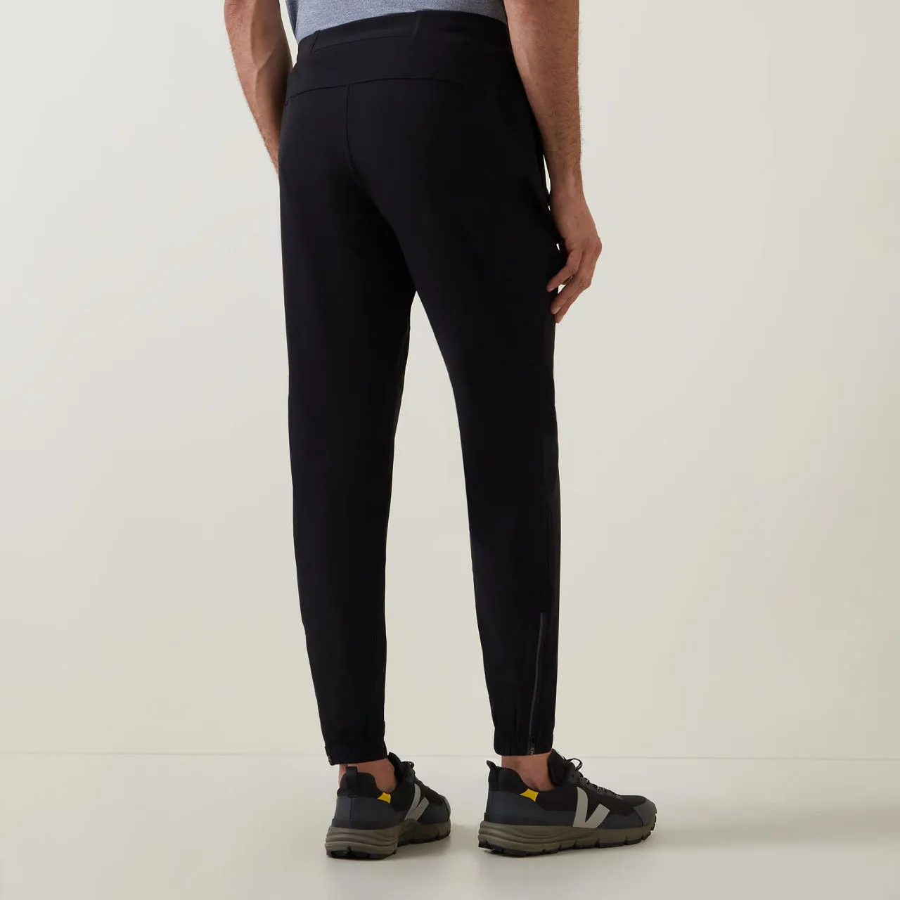 LULULEMON Surge Joggers - Black