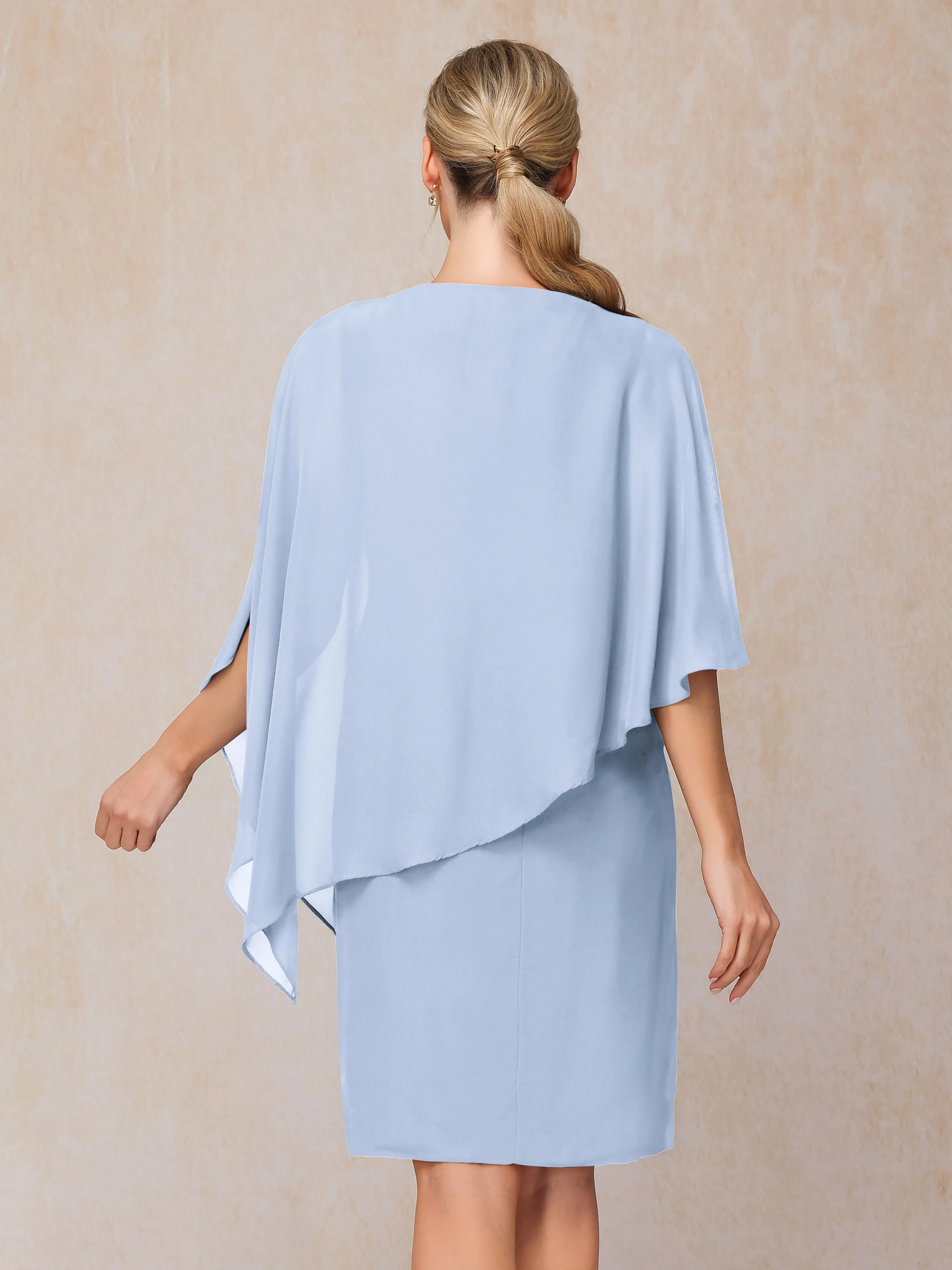 Manches asymétriques Col bateau Mousseline Robe Mère de la Mariée avec cape