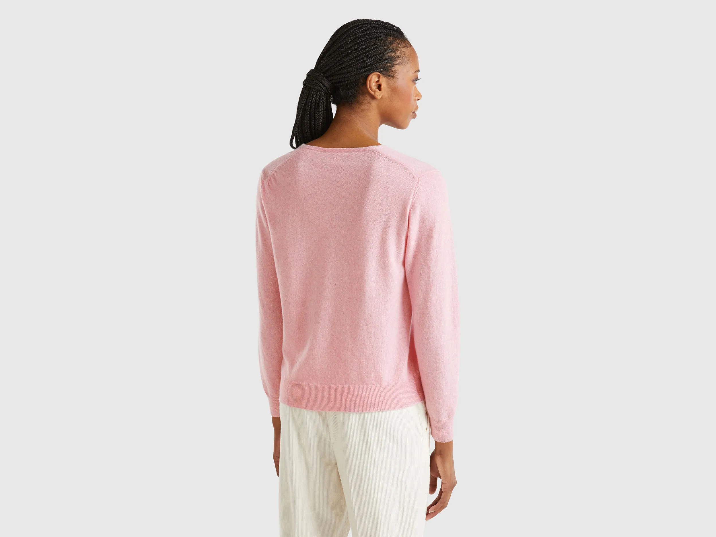 Marl pink V-neck sweater in pure Merino wool - Pink | Benetton