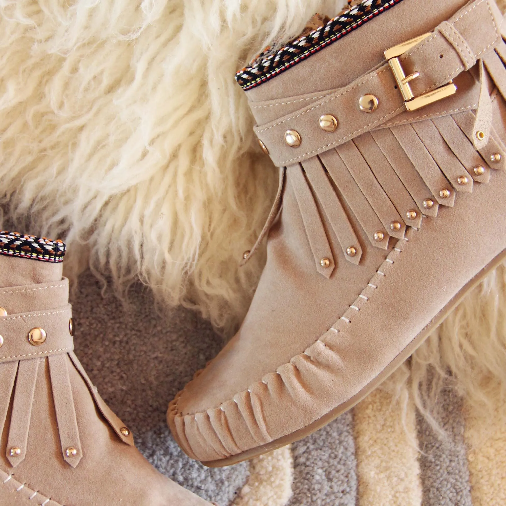 Mountain Gypsy Moccasins in Taupe