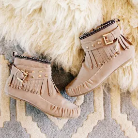 Mountain Gypsy Moccasins in Taupe