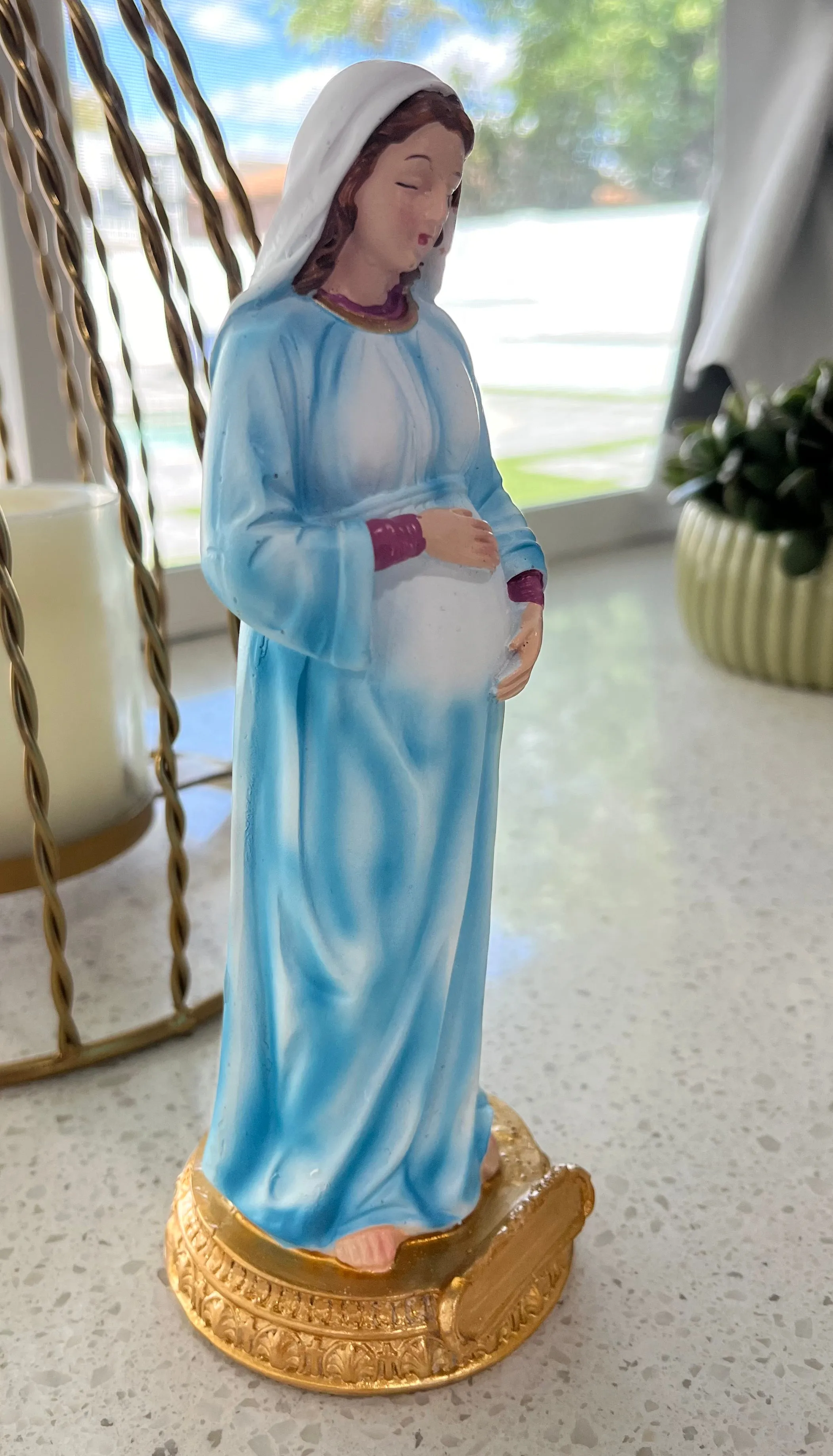 Pregnant Mary Statue - 9 inches tall