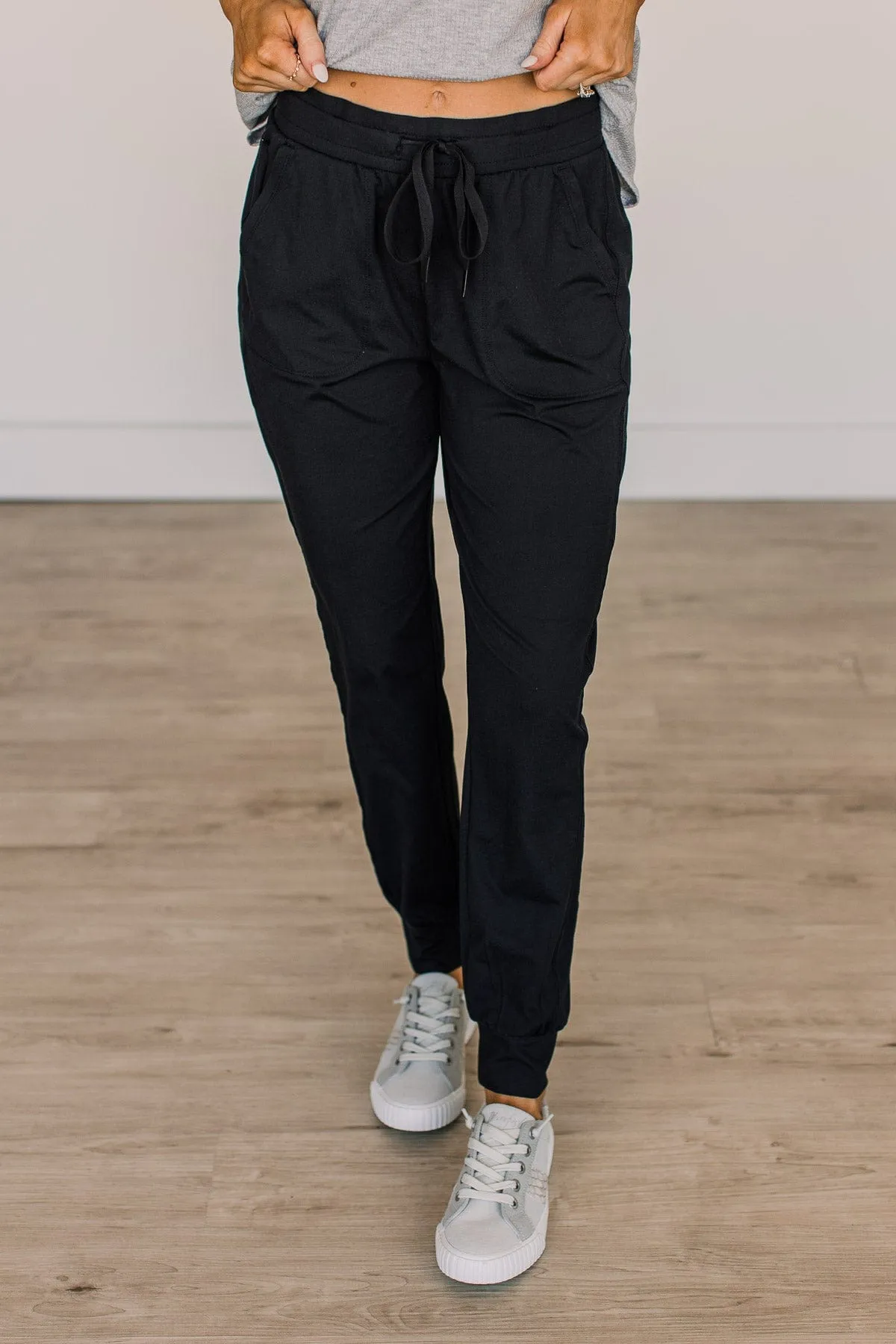 Thread & Supply Wander Around Town Joggers- Black